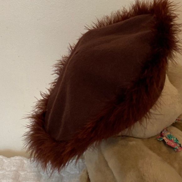 A Brod Wool and Feather Basque Beret Burgundy - Picture 2 of 7